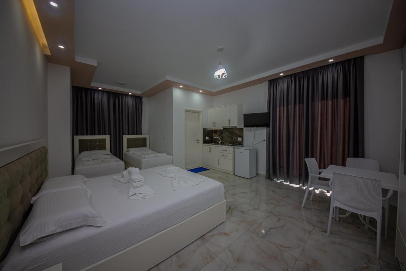 קסאמיל Hotel Landi מראה חיצוני תמונה