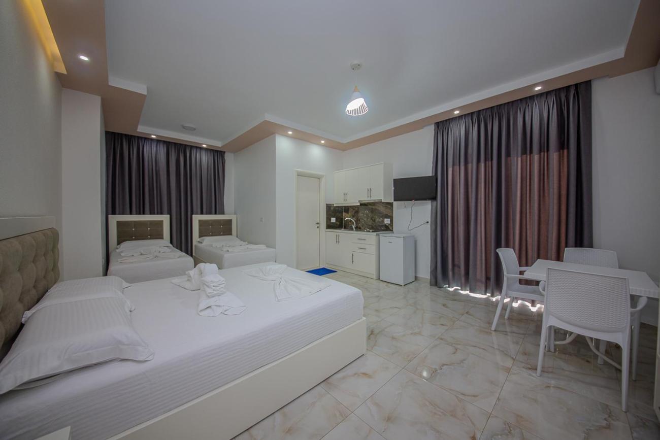 קסאמיל Hotel Landi מראה חיצוני תמונה