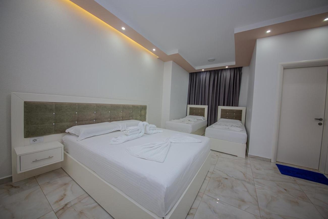 קסאמיל Hotel Landi מראה חיצוני תמונה
