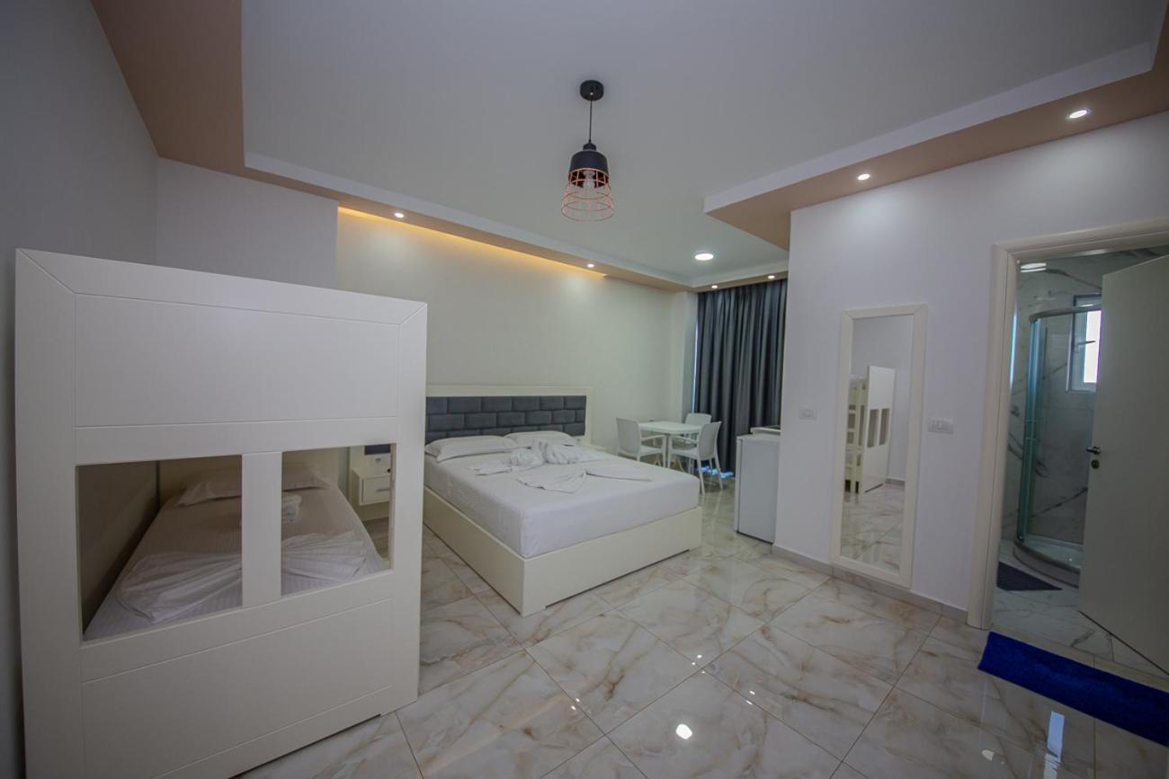 קסאמיל Hotel Landi מראה חיצוני תמונה